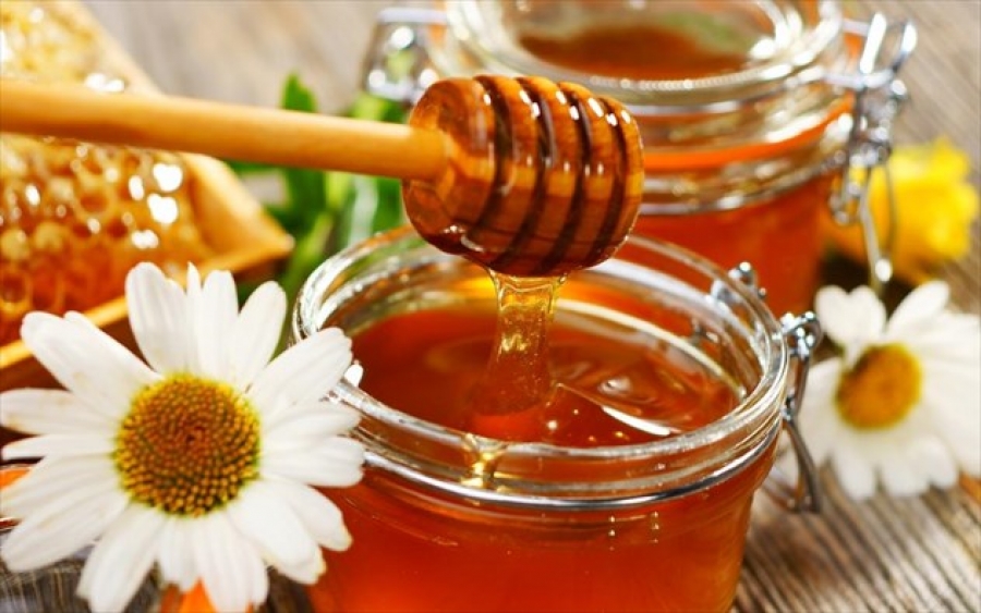 Ε.Α.Σ.: Τρία στα τέσσερα μέλια περιέχουν φυτοφάρμακα
