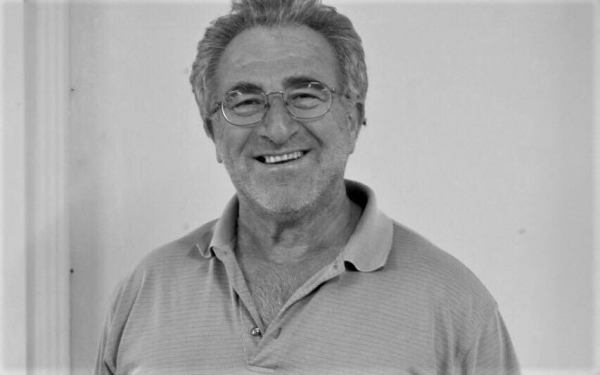 "Θλίψη για τον απρόσμενο χαμό του αγαπημένου μας φίλου Θωμά Τσακαρισιάνου"