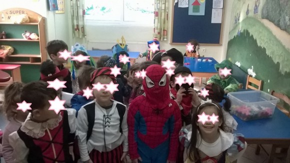 Το γιόρτασαν αποκριάτικα στο "Κόκκινο Μπαλόνι"