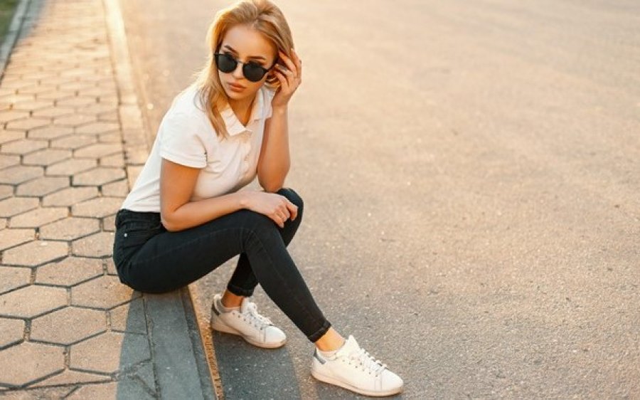 Top biker boots & γυναικεία sneakers FW 2020/21