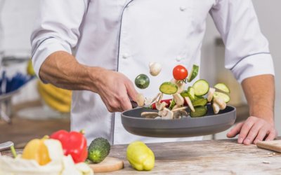 Ζητείται βοηθός μάγειρα για εστιατόριο στα Σβορωνάτα