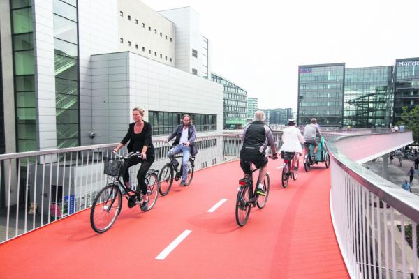 Το ποδηλατικό θαύμα της Κοπεγχάγης: Ένα ποδηλατικό &#039;&#039;Φίδι&#039;&#039; υπερυψωμένη υπέροχη γέφυρα μήκους 235m &amp; πλάτους 4m‏