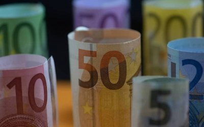 Επίδομα 800 ευρώ: Τέλος χρόνου για αναστολές συμβάσεων, πότε αρχίζουν οι πληρωμές