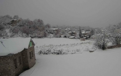 Το έστρωσε για τα καλά στα βουνά - Δείτε live εικόνα από τα χιονοδρομικά της χώρας