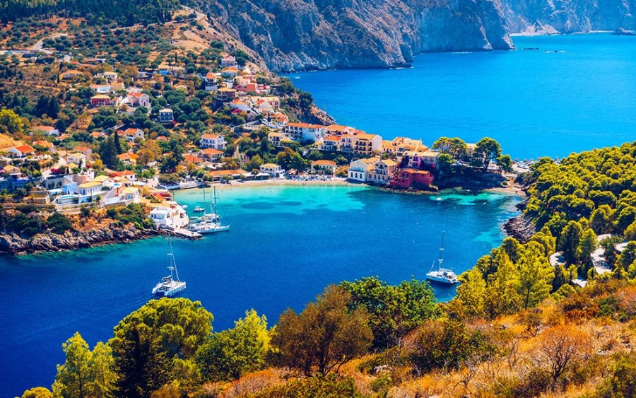 Εφημερίδα "Καθημερινή'': Η Κεφαλονιά μέσα στα νησιά – έκπληξη της φετινής σεζόν