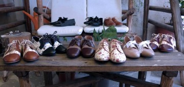 Το απλό τρικ για να μη μυρίζουν τα παπούτσια σου το καλοκαίρι