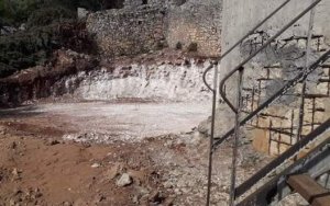 Συνεχίζονται οι εργασίες για την τοποθέτηση της νέας υδατοδεξαμενής των Πουλάτων