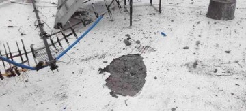 Κεραυνός χτύπησε πολυκατοικία στο Βόλο -«Εσκαψε» το τσιμέντο στην ταράτσα