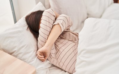 8 σημάδια ότι σας λείπει ύπνος