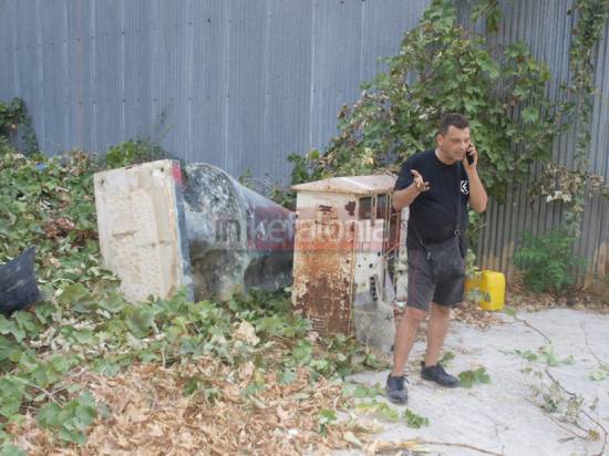 Πήγε να «σηκώσει» το άγαλμα του Ιωάννη Μεταξά η Χρυσή Αυγή