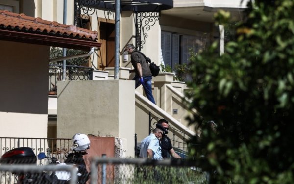 Γλυκά Νερά: Η ψυχολόγος της Καρολάιν ήταν… μαία