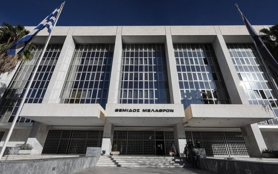 Νόμος Κατσέλη: Οι μεγάλοι κερδισμένοι και οι μεγάλοι χαμένοι της κυβερνητικής ρύθμισης