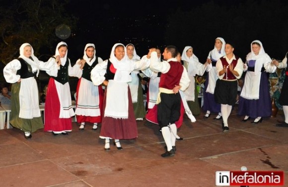 ΠΣ Βλαχάτων "Ο Αίνος": Ξεκινούν οι εγγραφές για τα μαθήματα παραδοσιακών χορών