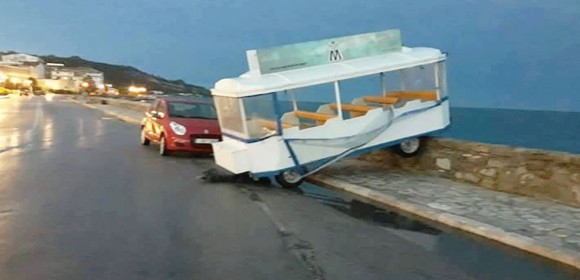 Ανεμοστρόβιλος "χτύπησε" την Ζάκυνθο (εικόνες)