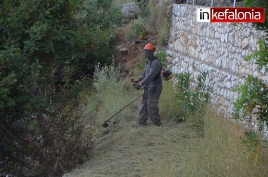 Πήραν  την κατάσταση στα χέρια τους οι κάτοικοι των Λουρδάτων και καθάρισαν και την Αγία Παρασκευή