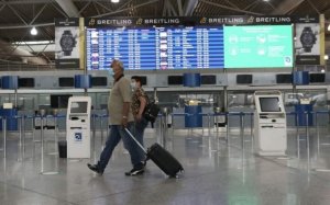 Παράταση αεροπορικής οδηγίας - Επιτρέπονται μόνο οι ουσιώδεις πτήσεις εσωτερικού