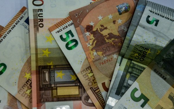 ΟΠΕΚΑ: Έρχεται διάταξη για πληρωμή επιδομάτων νωρίτερα