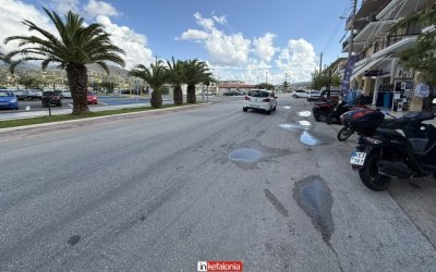 Ξεκινά ασφαλτόστρωση στην παραλιακή Αργοστολίου, επί της Ιωάννου Μεταξά