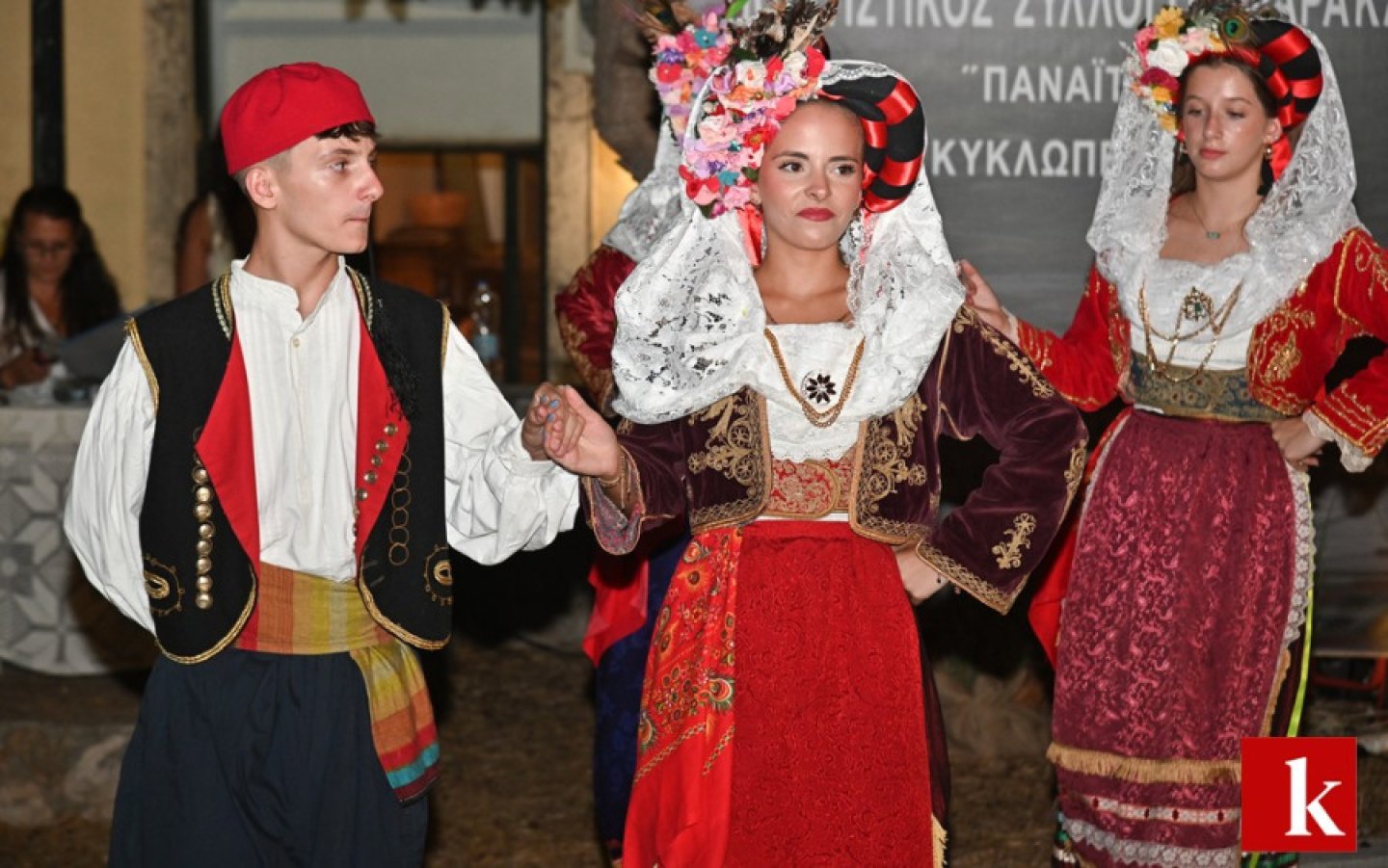 Όταν η παράδοση γίνεται γιορτή: Μια μαγική βραδιά στα Φαρακλάτα!