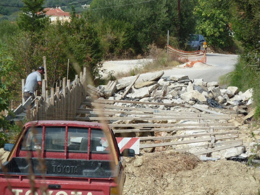 Έργα στον δρόμο μεταξύ Λακήθρας- Αεροδρομίου