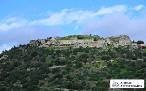 Τελετή ονοματοδοσίας οδού στο Κάστρο Αγίου Γεωργίου προς τιμήν του ιερέα Παναγή Μαρκέτου