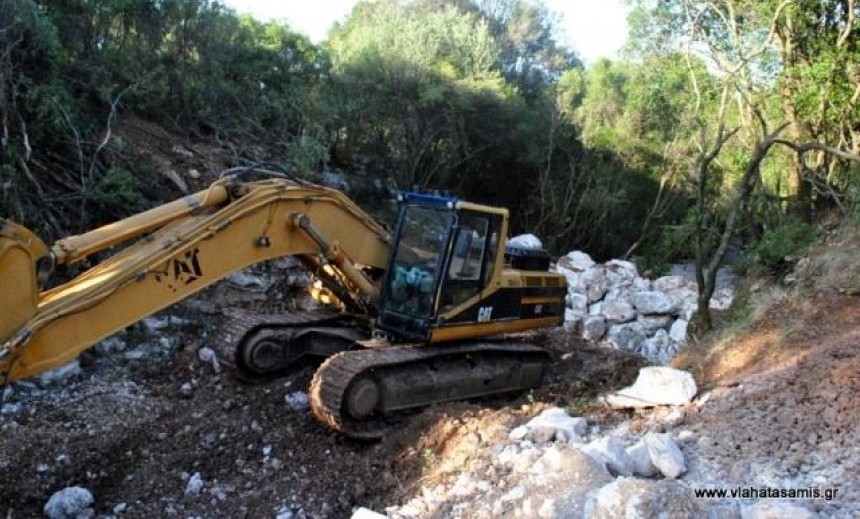 Ξεκίνησαν από την Αντιπεριφέρεια Κεφαλονιάς τα έργα στο αυλάκι στον Καραβόμυλο