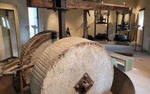 Ο Πρόεδρος των Μακρυώτικων για την επαναλειτουργία του "Μουσείου Ελιάς" και τα προβλήματα του χωριού (COSMOS 96,5)