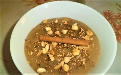 Παραδοσιακή μουσταλευριά από την Σία Λαδά