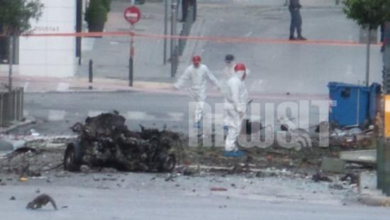 Τρομοκρατικό χτύπημα στην καρδιά της Αθήνας – Αυτοκίνητο με 75 κιλά ΤΝΤ εξερράγη στην οδό Αμερικής