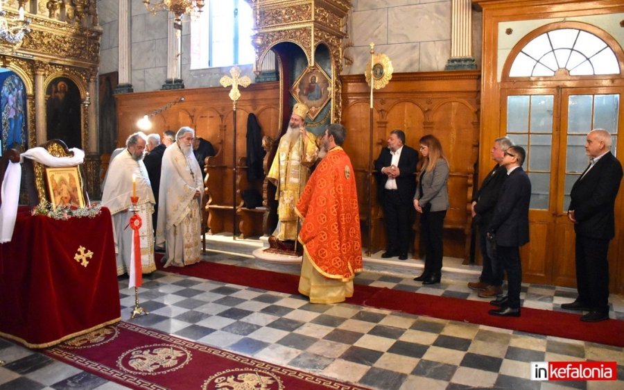 Προηγιασμένη Θεία Λειτουργία και Ιερό Μνημόσυνο του Πλοιάρχου Ν. Σκλάβου και του πληρώματος του πλοίου στον Ι.Ν. Εισοδ. Θεοτόκου στα Ντομάτα