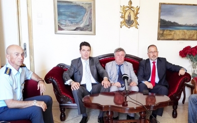 Στη Ζάκυνθο ο Σέρβος Πρέσβης - Mέτρα για το Λαγάνα και εμπορικές συμφωνίες