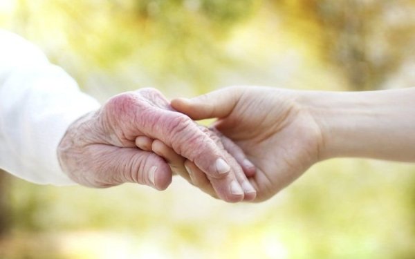 Ζητείται κυρία για φύλαξη ηλικιωμένης στο Ληξούρι