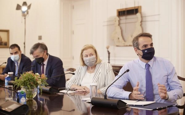 Από τα ιατρεία τους θα κάνουν οι παιδίατροι τα εμβόλια στους ανήλικους – Τι αποφασίστηκε