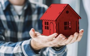 «Δεν σιωπούμε»: Παρέμβαση του Συλλόγου Δημοτικών Υπαλλήλων για τράπεζες και funds