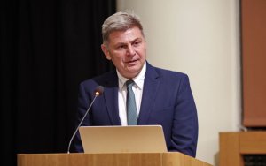 Φαραντούρης: Ποια σοβαρά προβλήματα εντοπίζει η Κομισιόν για Ελλάδα και οι λύσεις στο πρόγραμμα του ΠΑΣΟΚ