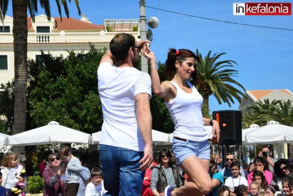 4ος Βαλλιάνειος Αγώνας Δρόμου: Τζάιβ, Πάλη, Zumba και…  Pergamondo Band! (εικόνες + video)