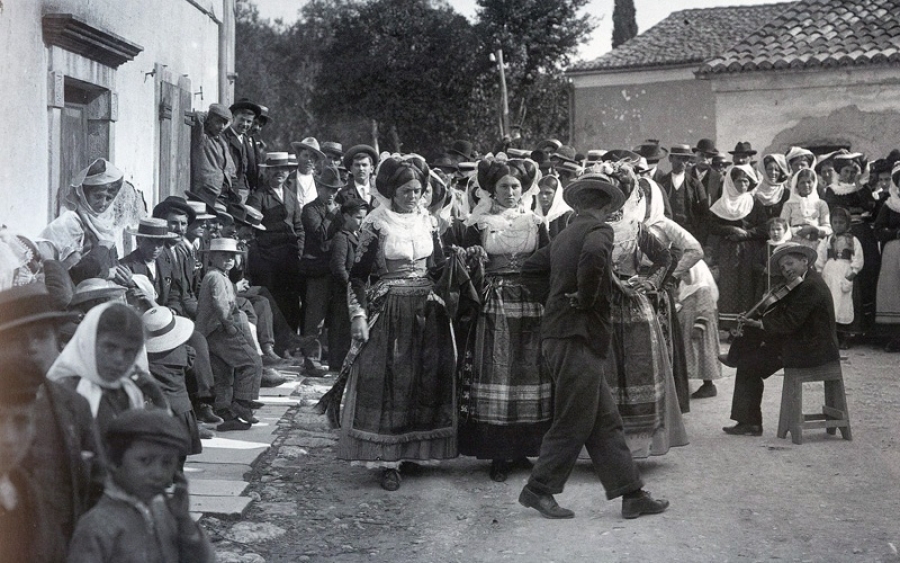 Πρόσκληση εκδήλωσης ενδιαφέροντος για συμμετοχή σε εκπαιδευτικά σεμινάρια