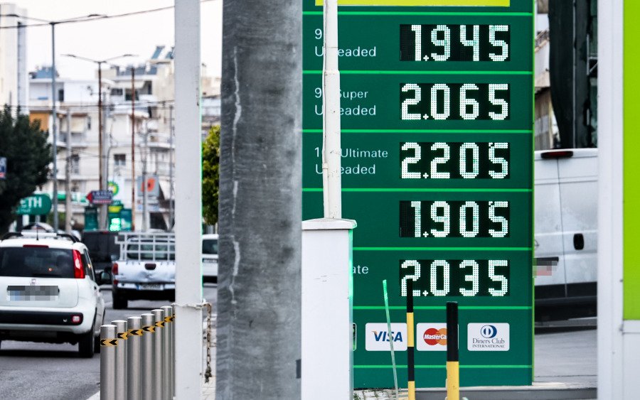 Μητσοτάκης : Έρχεται μείωση 10 λεπτών στη βενζίνη και 5 λεπτών στο diesel