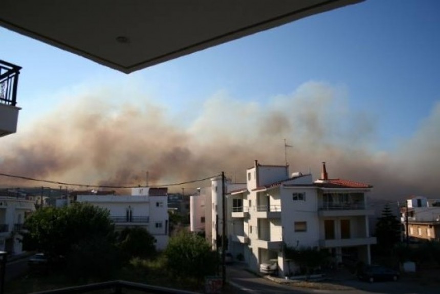 Μεγάλη φωτιά στη Λακωνία: Κάηκαν σπίτια, εκκενώθηκαν χωριά και μία κατασκήνωση - Φόβοι λόγω των ισχυρότατων ανέμων!
