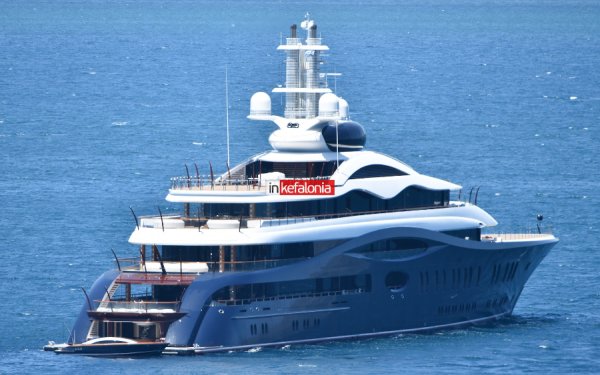 Ξανά στα νερά της Κεφαλονιάς το υπερπολυτελές γιοτ του Ζούκερμπεργκ