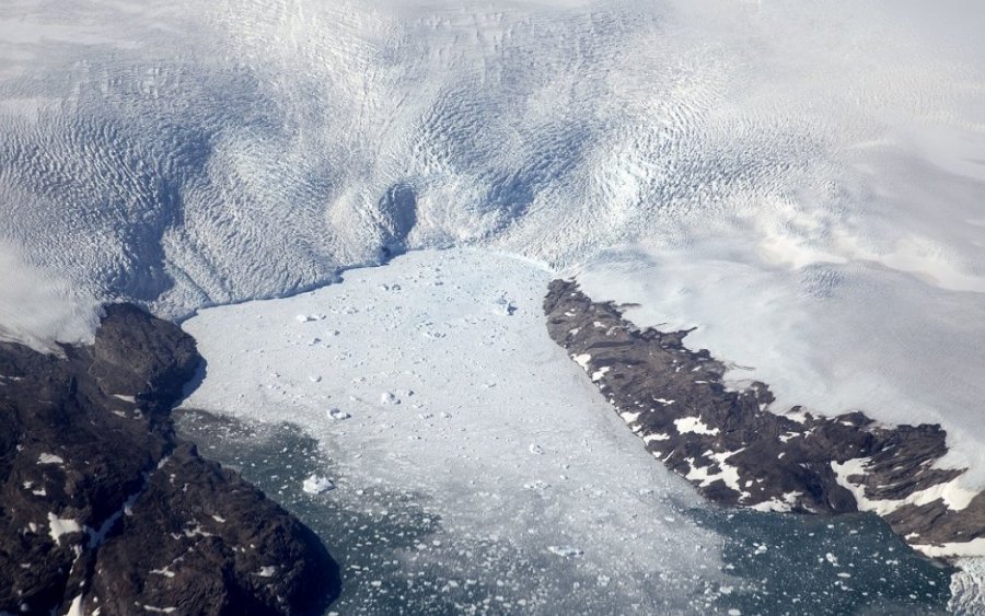 Κλιματική αλλαγή: Η τήξη των πάγων της Γροιλανδίας θα είναι σύντομα μη αναστρέψιμη