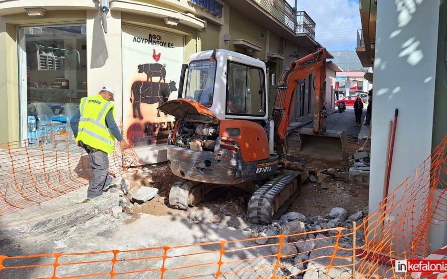 Ξεκίνησαν οι παρεμβάσεις σε δρόμους στον αστικό ιστό του Αργοστολίου