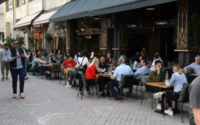 Κορονοϊός: «Plan B» με μέτρα του 2020 εάν η κατάσταση χειροτερέψει – Ποια εξετάζει η κυβέρνηση