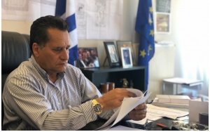 Διονύσης Λυκούδης στον COSMOS 96,5 : "Μειοδότης απέναντι στο νησί, όποιος είναι απέναντι στην παραχώρηση του οικοπέδου του Νοσοκομείου"