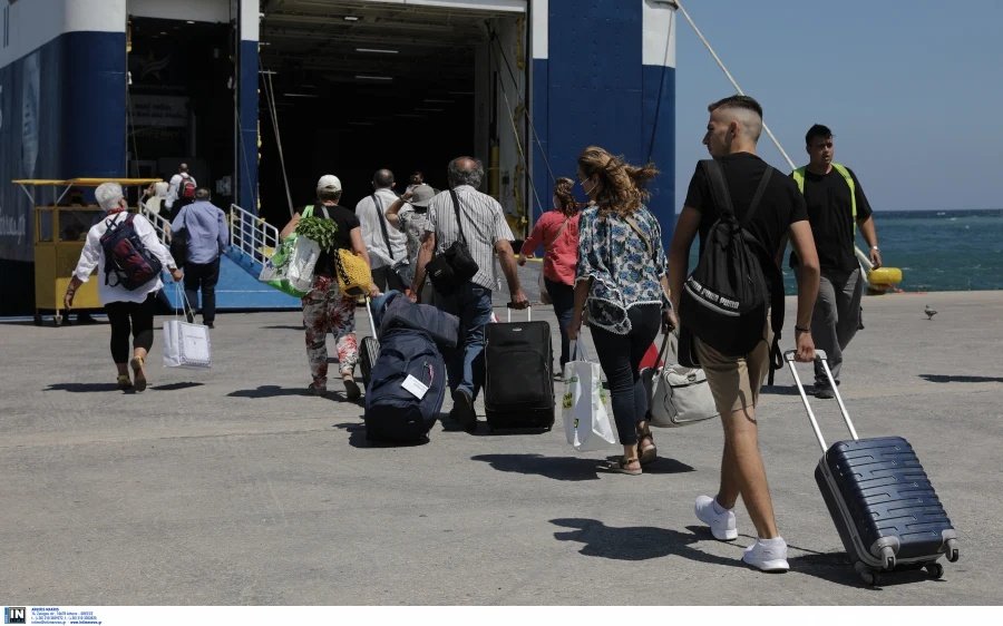 Freedom pass: Πότε ανοίγει η πλατφόρμα για την προπληρωμένη κάρτα 150 ευρώ