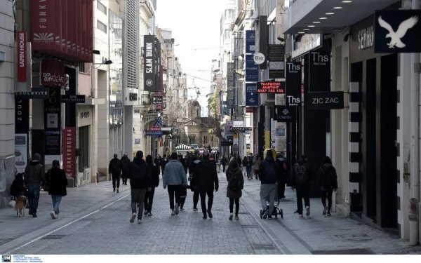 Τρίτη δόση στο επτάμηνο ή... «lockdown» για τους άνω των 60, τι αλλάζει