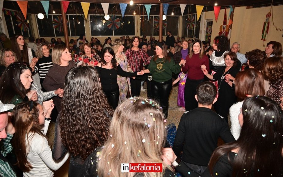 Φαρακλάτα: Μεγάλη συμμετοχή και Κέφι στην Παραδοσιακή Μάσκαρα