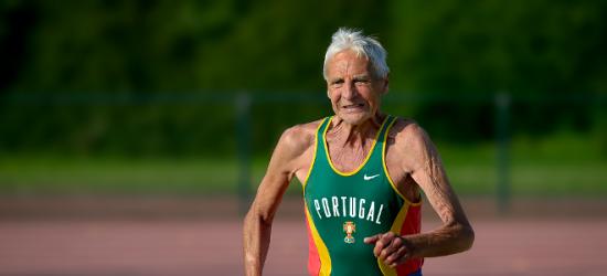 Απίστευτος 95χρονος αθλητής -Αποφάσισε να πεθάνει με ευθανασία και το γιόρτασε κάνοντας πάρτι [εικόνες]