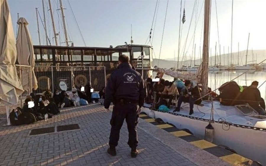 Ιστιοπλοϊκό σκάφος που μετέφερε μετανάστες εντοπίστηκε ανοιχτά της Λευκάδας