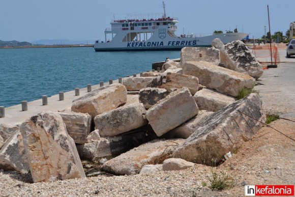 Αλέξης Μοσχονάς: ''Δεν βλέπω να τελειώνουν τα έργα στο λιμάνι του Ληξουρίου''